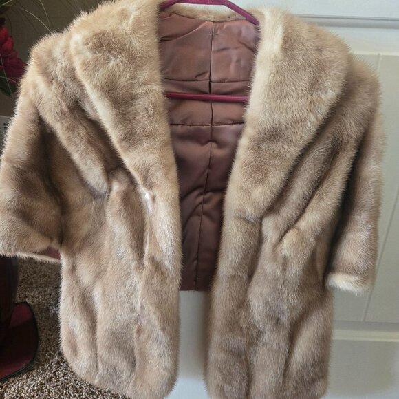 Beautiful vintage mink stole - Picture 1 of 3